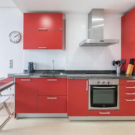 Apartamento Cruz Twin Towers: Shore & Seaside Views