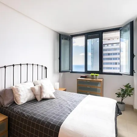 Cruz Twin Towers: Shore & Seaside Views Apartment