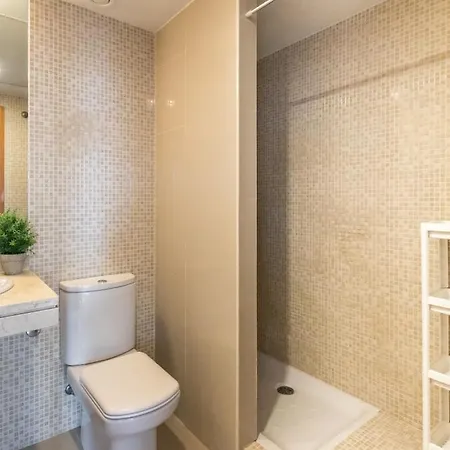 Cruz Twin Towers: Shore & Seaside Views Apartment